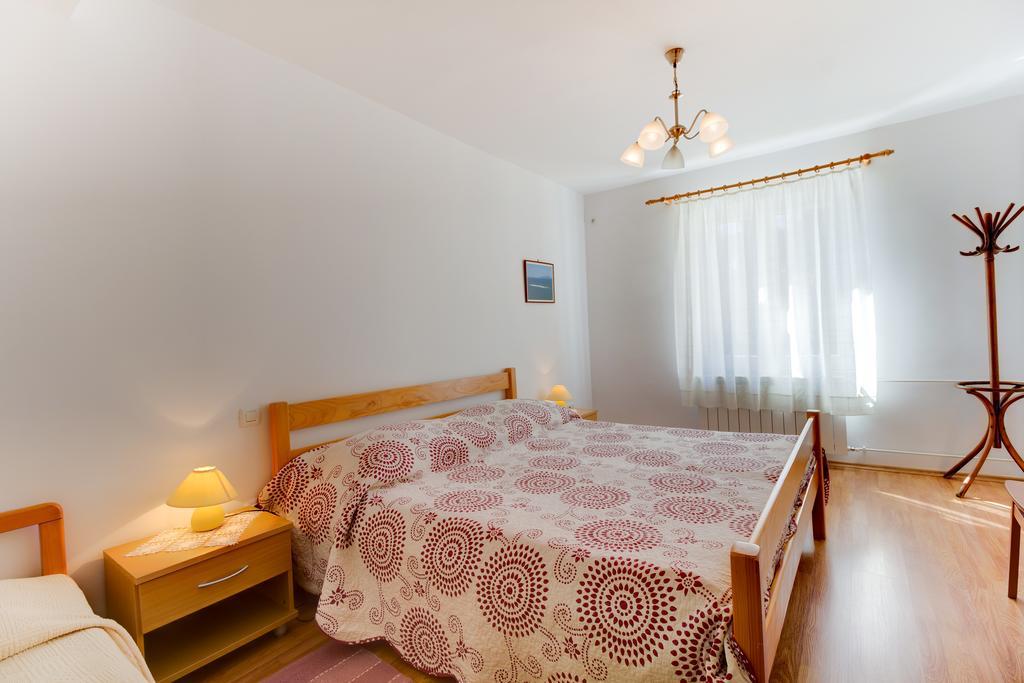 Apartmani Dorita Mali Losinj Bagian luar foto