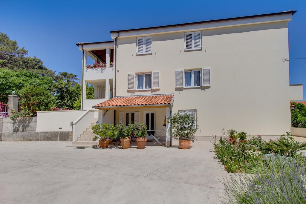 Apartmani Dorita Mali Losinj Bagian luar foto