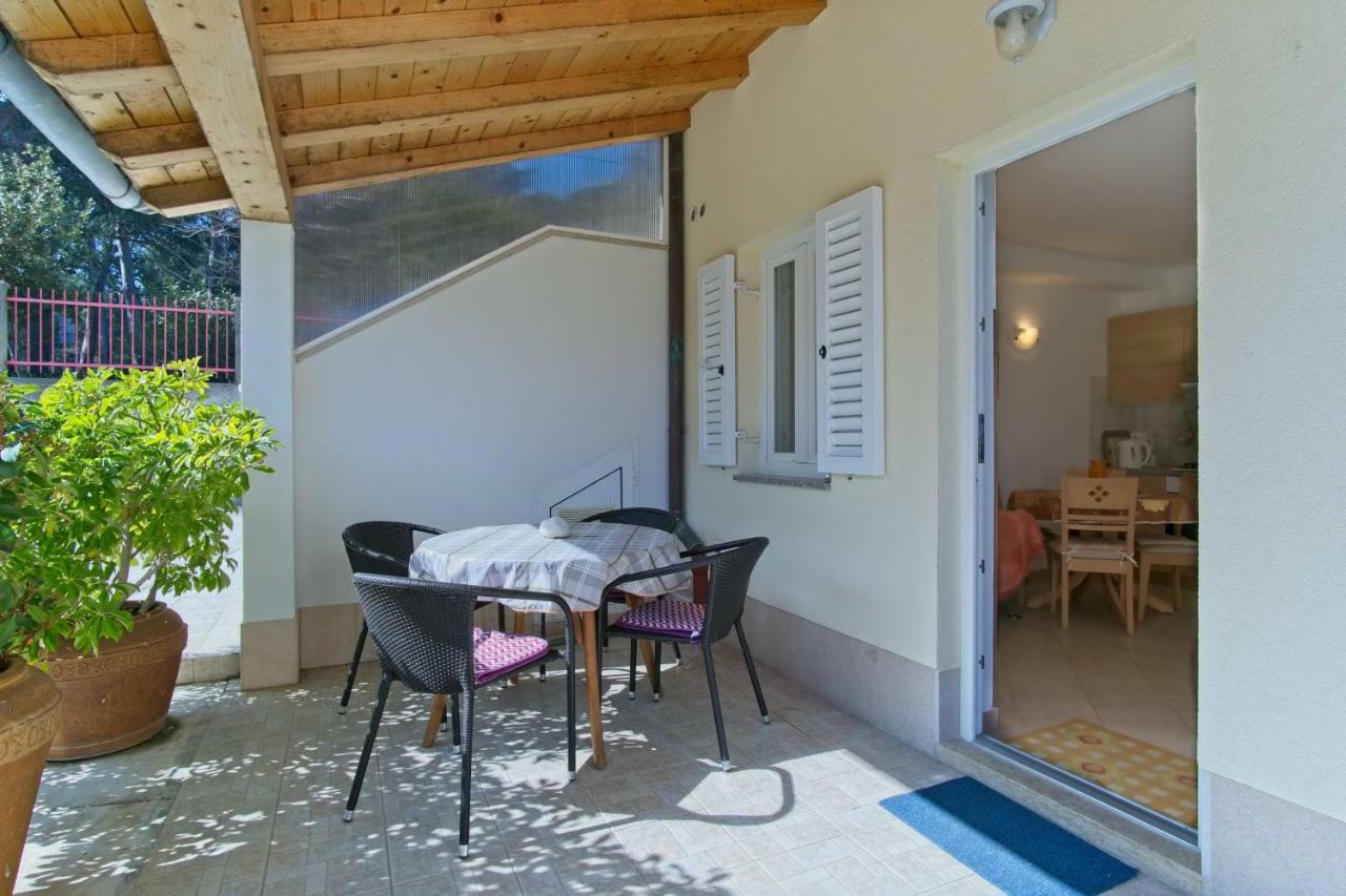 Apartmani Dorita Mali Losinj Bagian luar foto