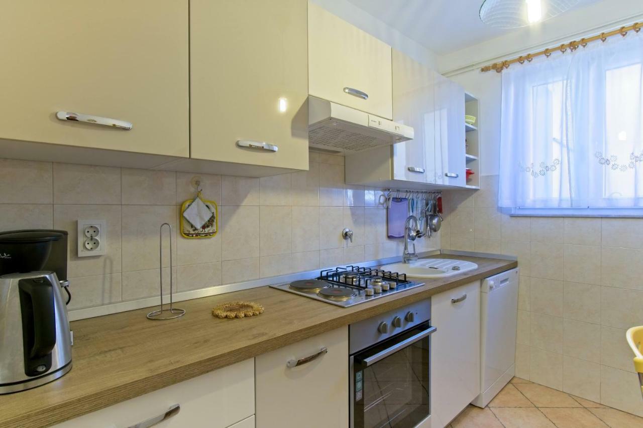 Apartmani Dorita Mali Losinj Bagian luar foto