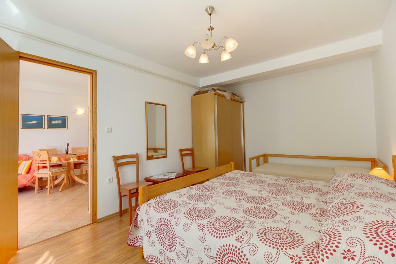Apartmani Dorita Mali Losinj Bagian luar foto